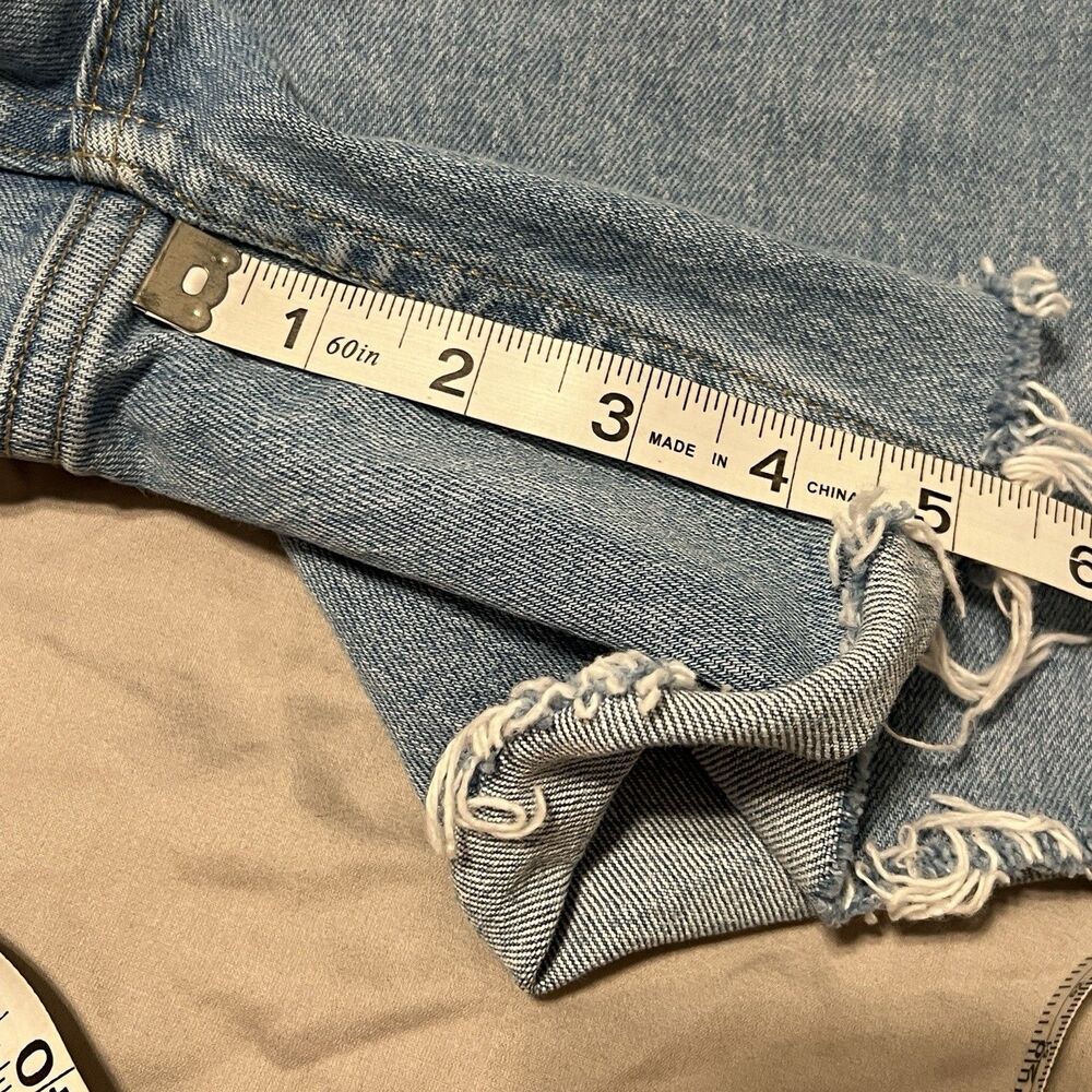 Abercrombie Curve Love Ultra High Rise 90s Straight Mom Denim Shorts 31/12 - Picture 3 of 9